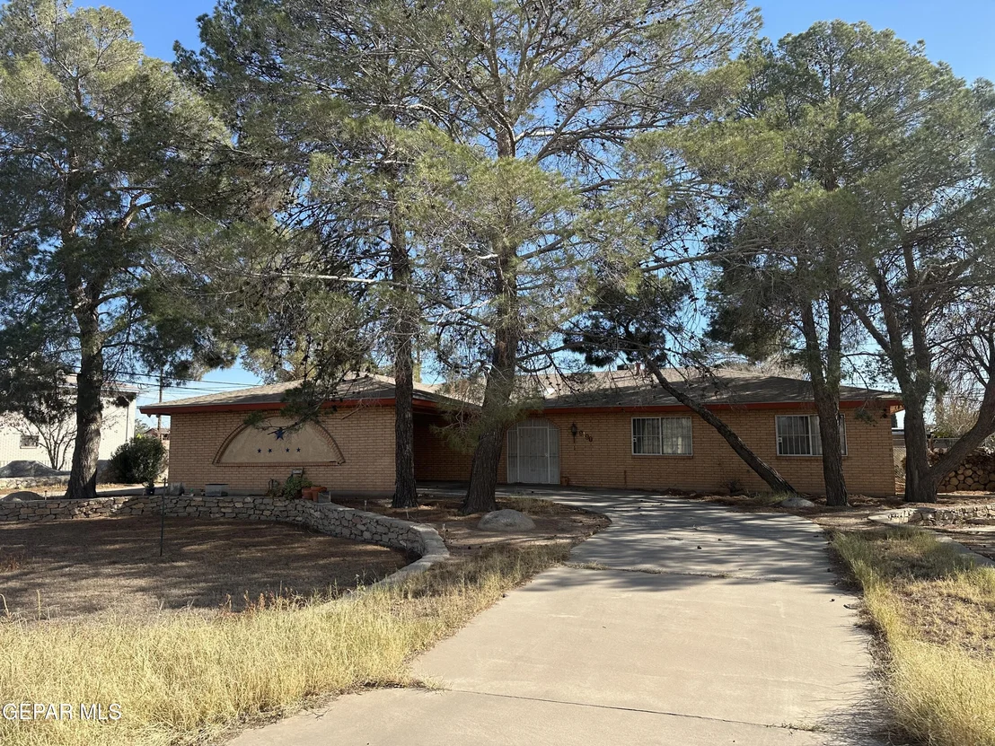 Photo of 9190 COVENTRY Circle