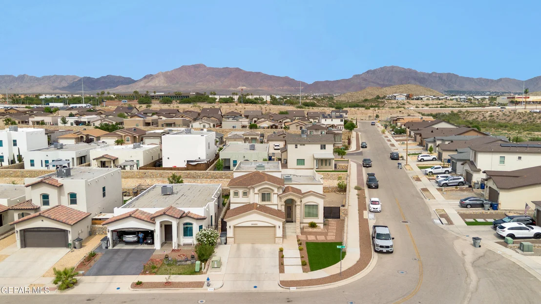 Photo of 6068 RIVET Place