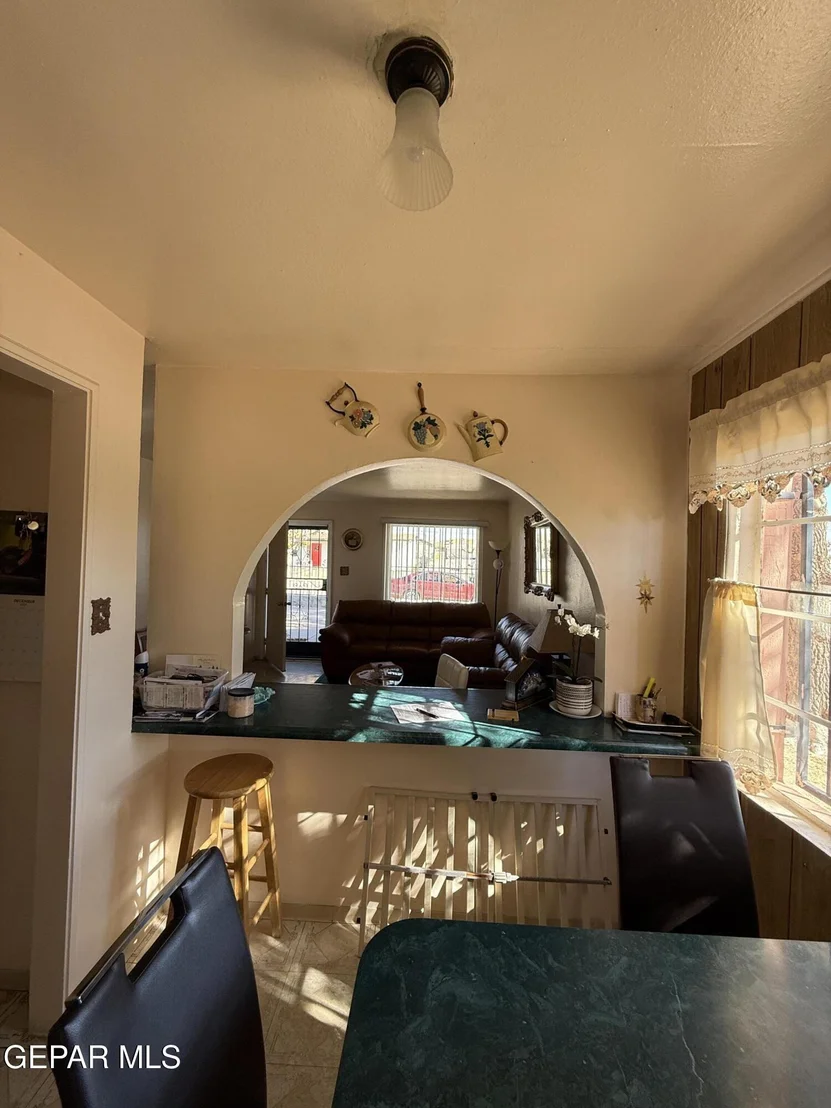 Photo of 813 Santa Barbara Drive