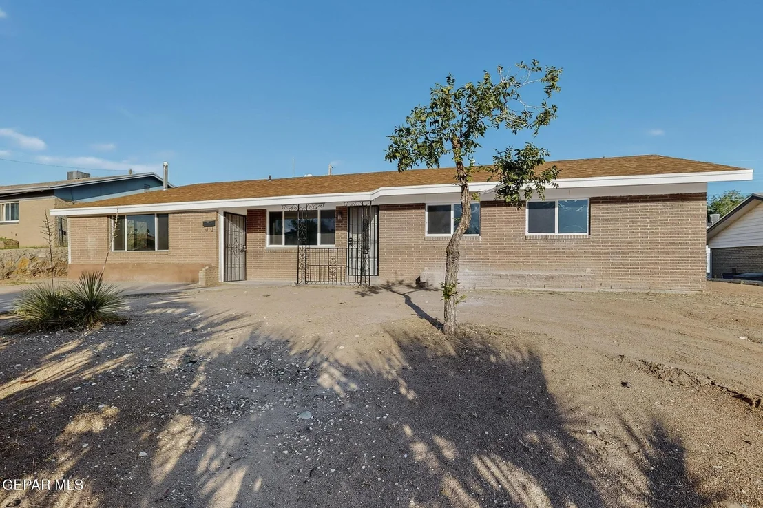 Photo of 105 CAMILLE Drive