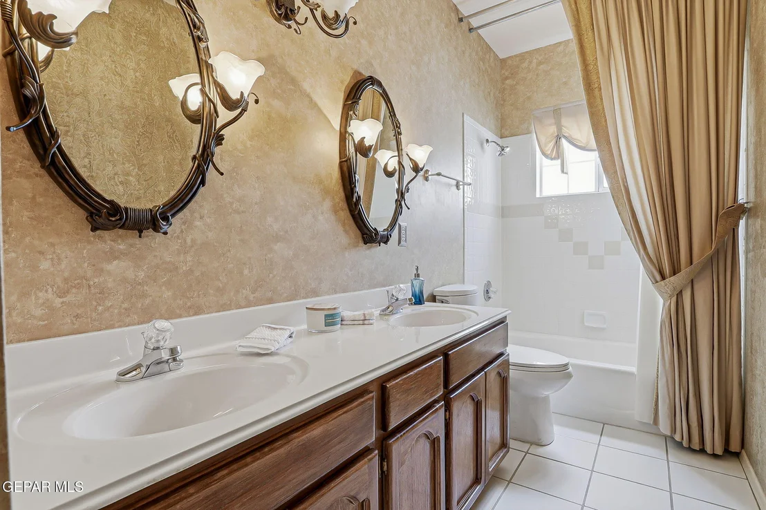 Photo of 1385 RAINBOW RIDGE Drive