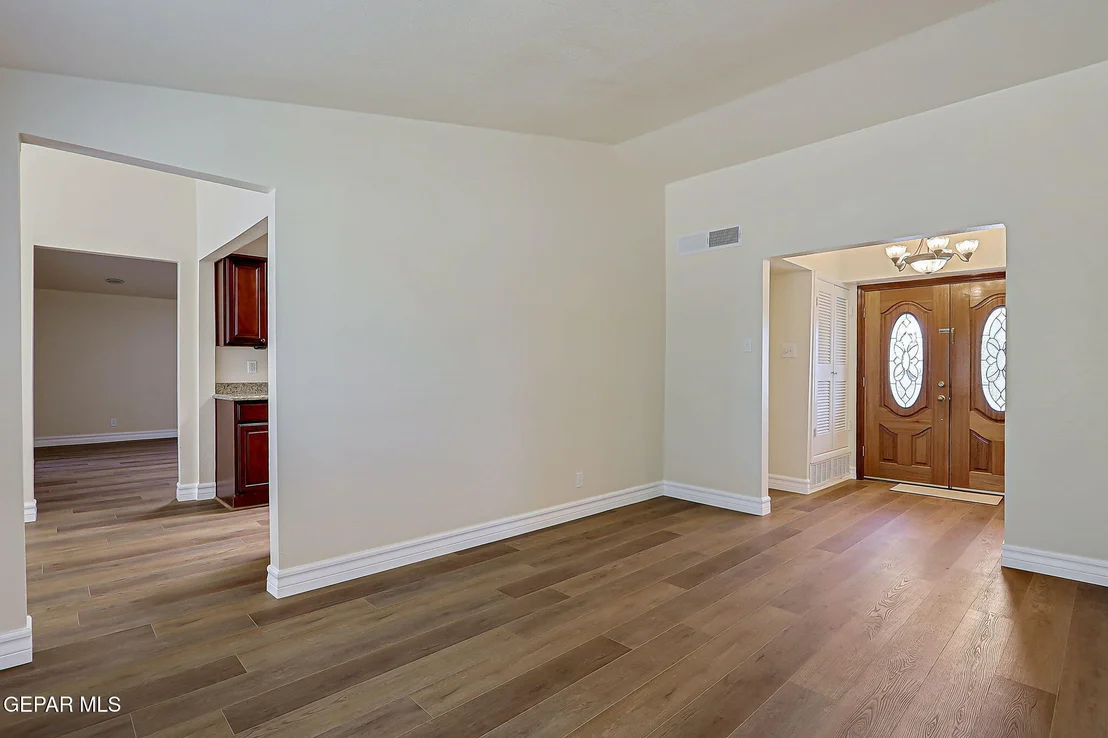 Photo of 10401 Springwood Drive