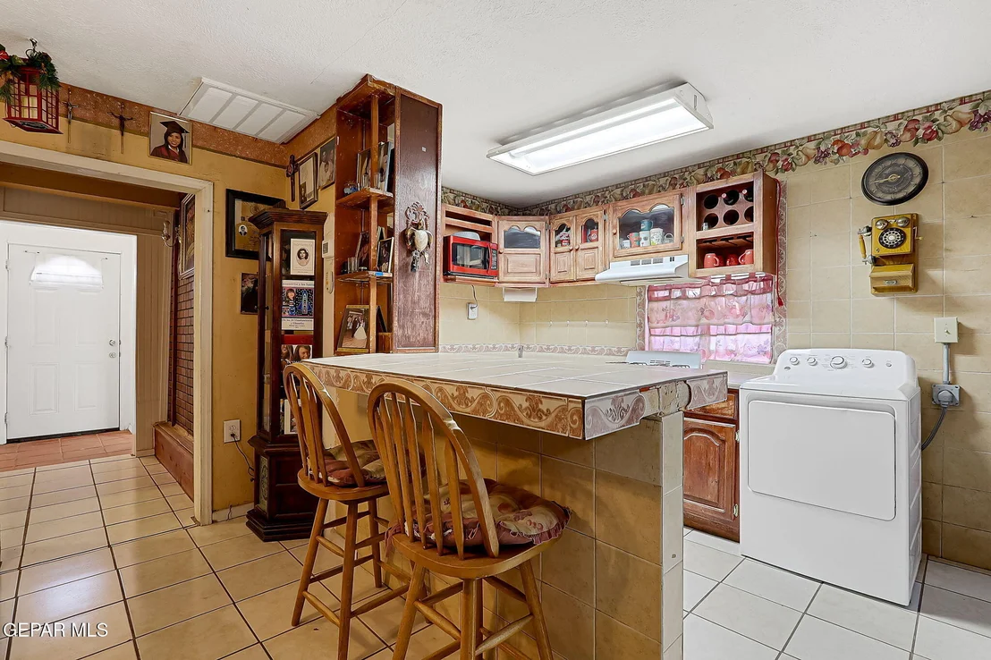 Photo of 8156 Sharp Road