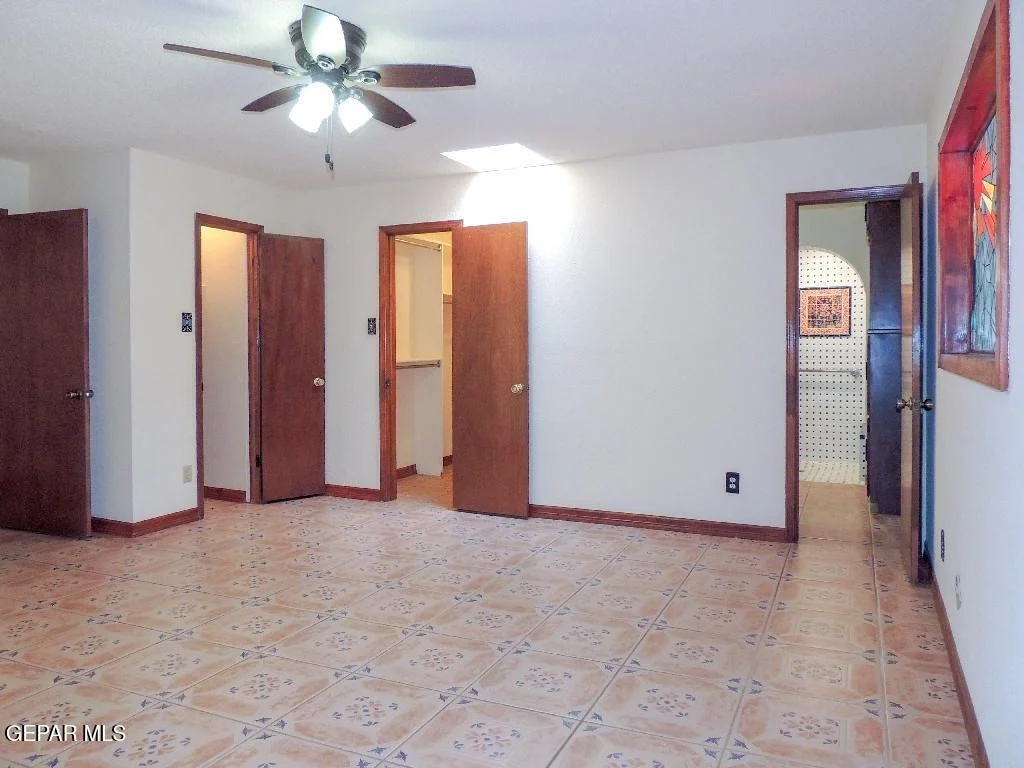Photo of 1067 Esplanada Circle