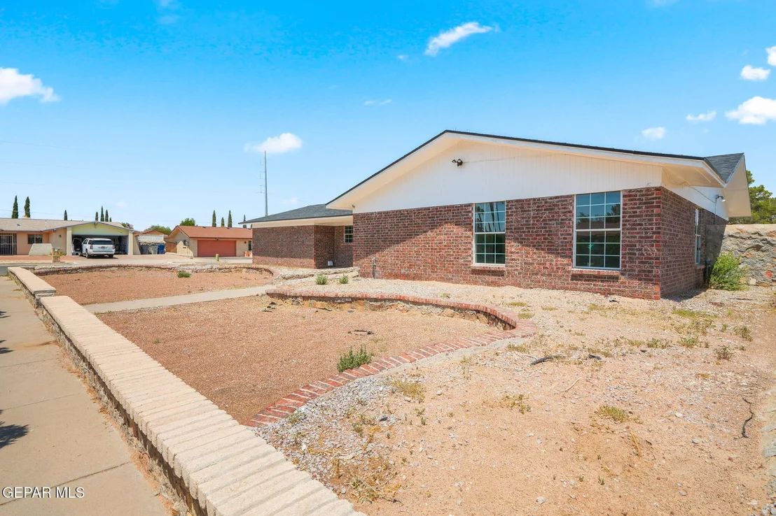 Photo of 11301 Tom Ulozas Drive
