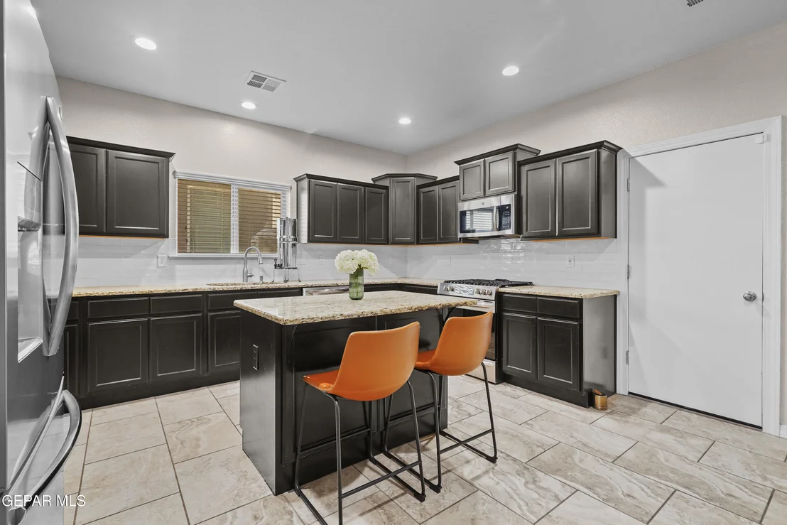 Photo of 2140 THOMAS LACKLAND Street