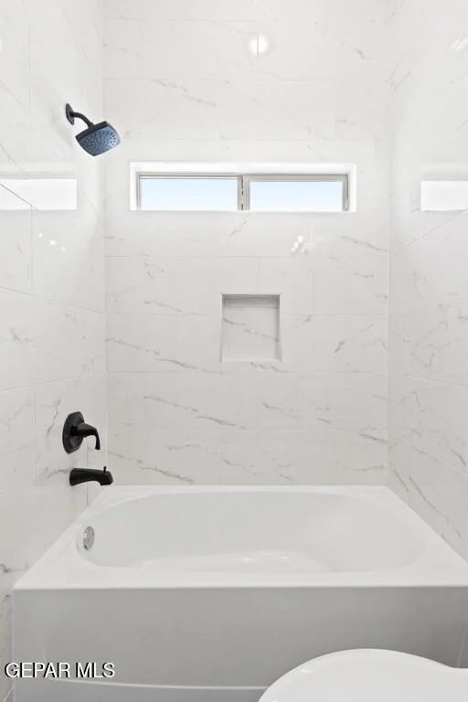 Photo of 15048 Laura Lane