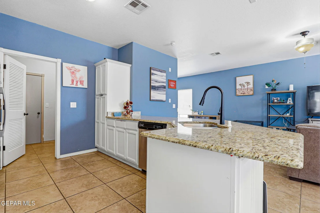 Photo of 14202 SILVER POINT Avenue