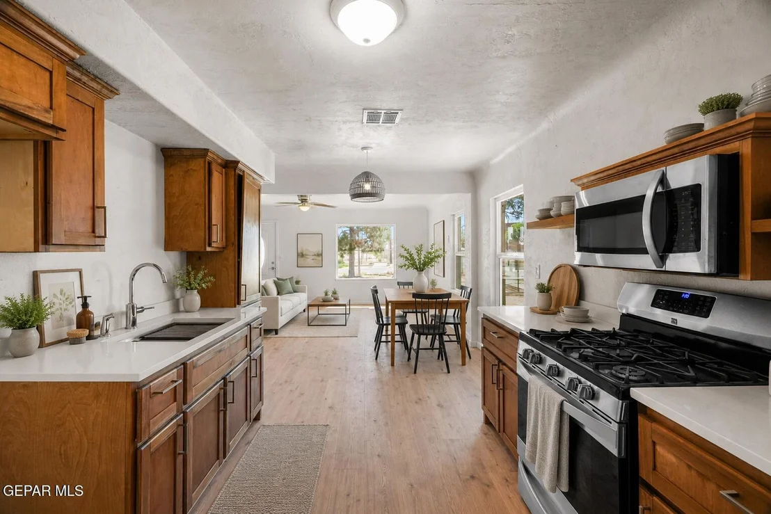 Photo of 7113 Dale Road