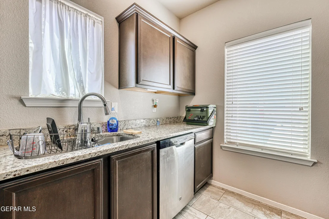 Photo of 13502 RED RIVER Road