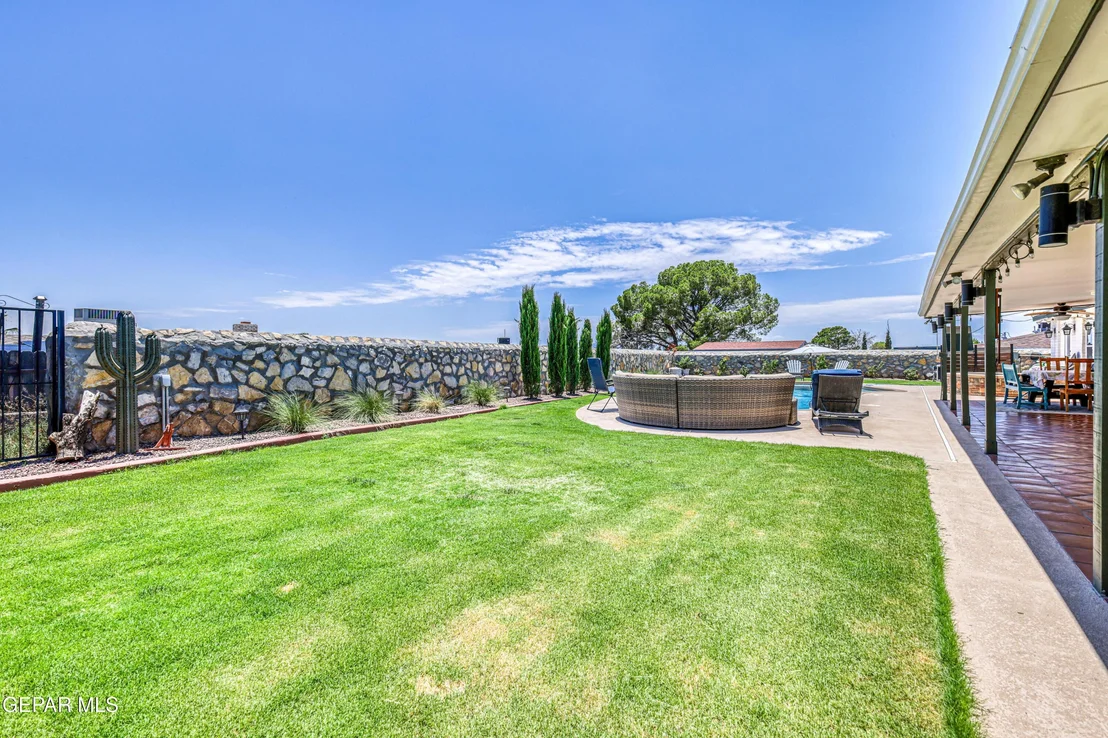 Photo of 10528 Ashridge Drive