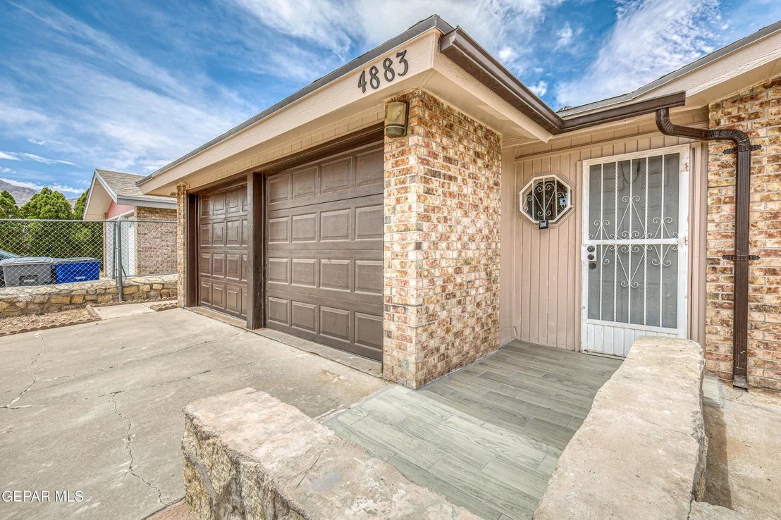 Photo of 4883 Maureen Circle