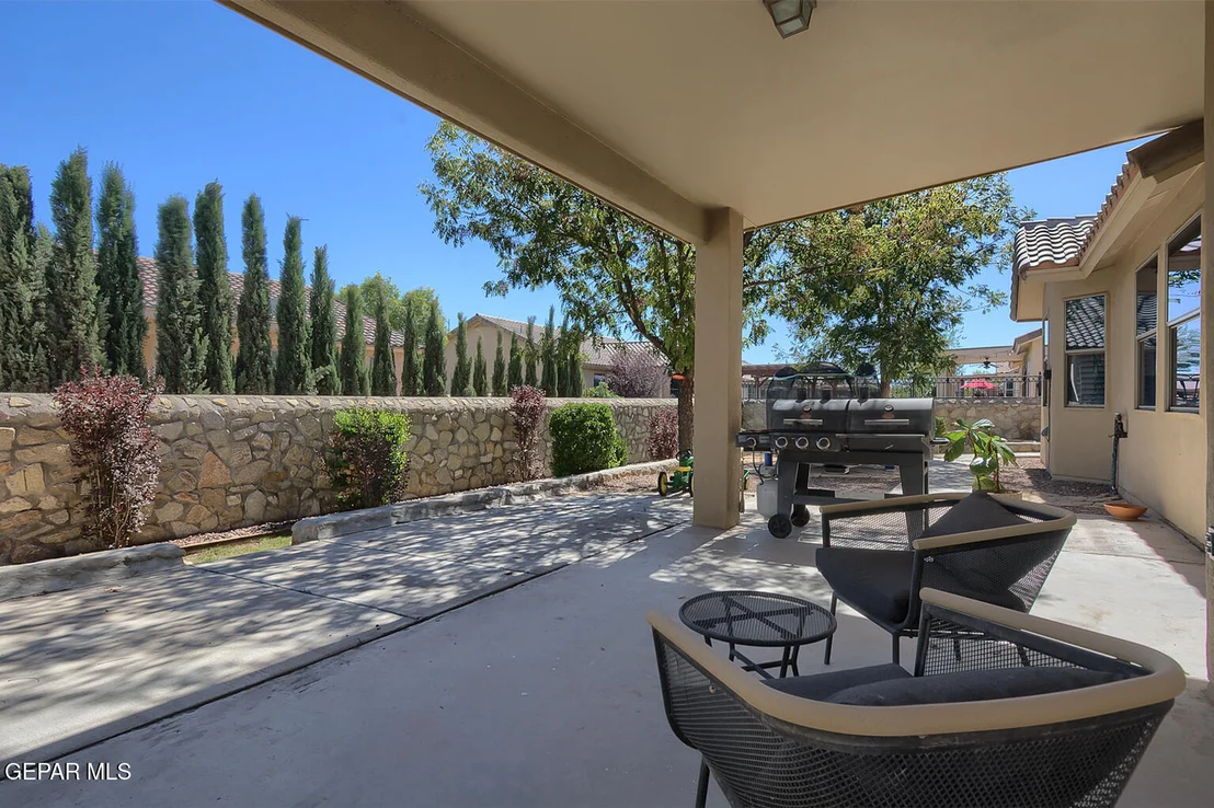 Photo of 5620 VALLEY MAPLE Drive