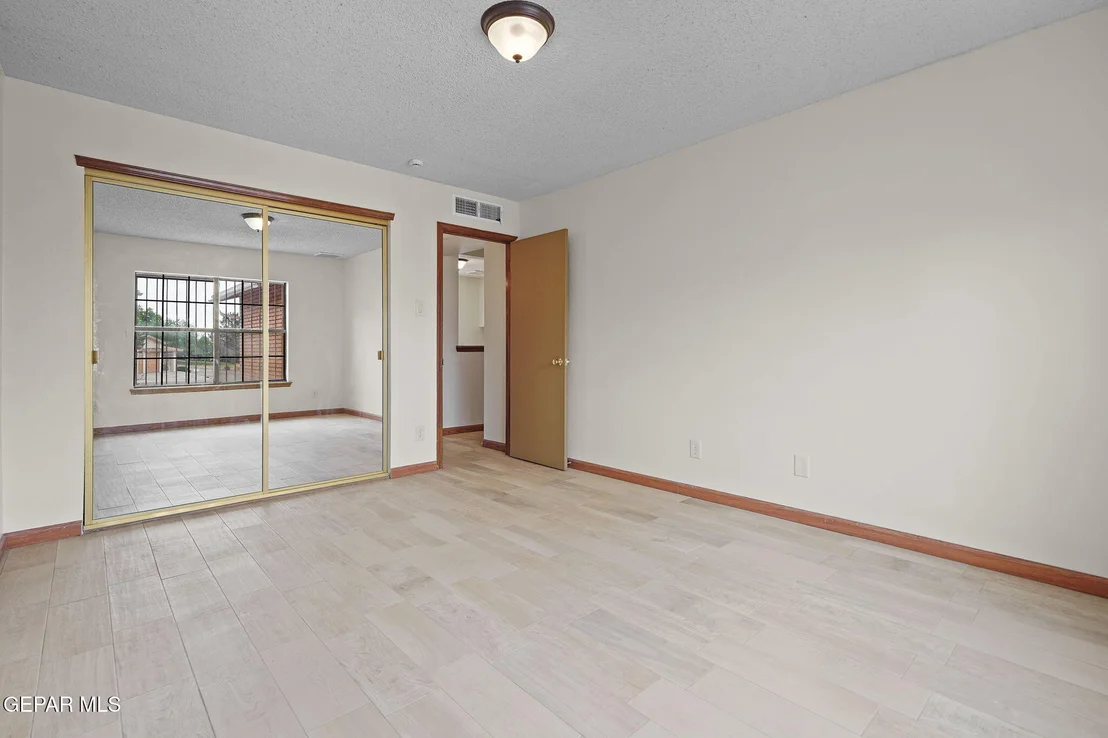 Photo of 3219 MOUNTAIN RIDGE Drive
