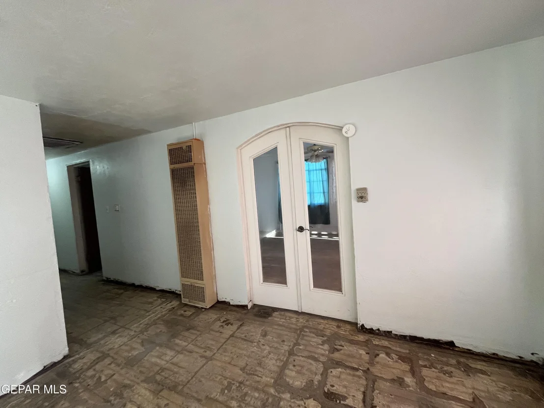 Photo of 230 LOCUST Street
