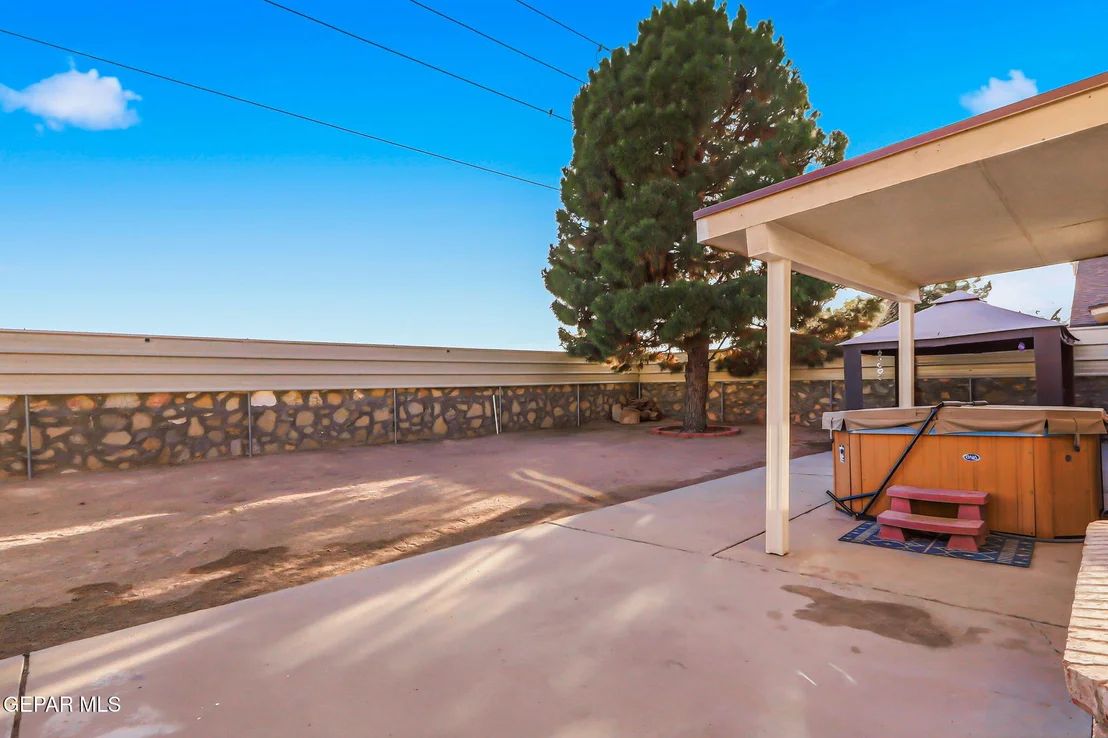 Photo of 390 BRILL Circle
