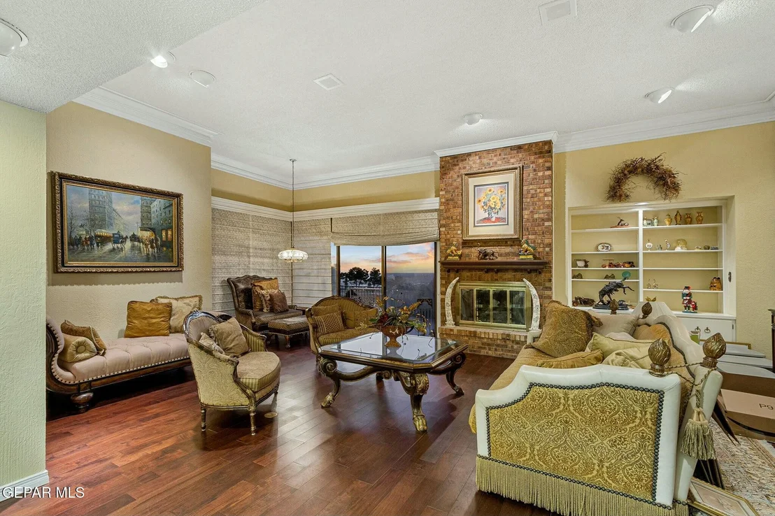 Photo of 6010 TORREY PINES Drive