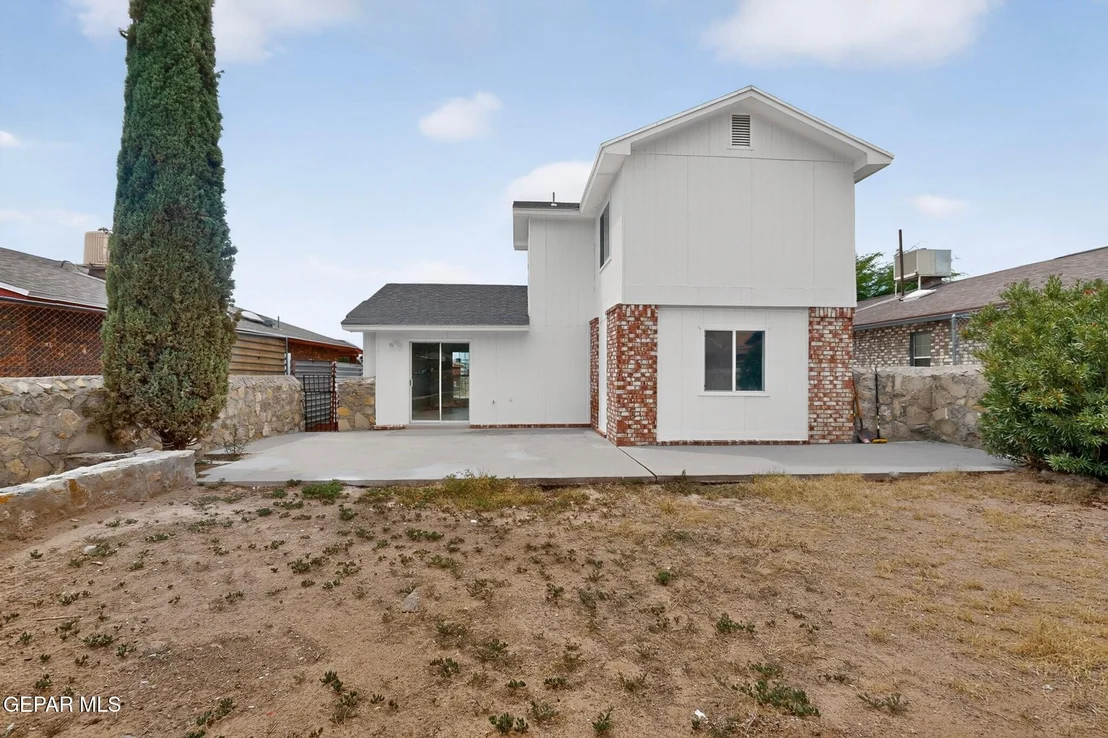 Photo of 12036 KINGS CREST Drive