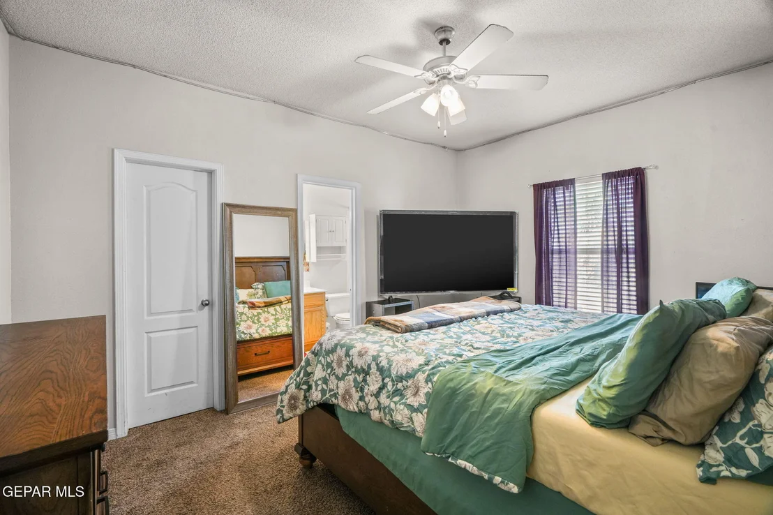 Photo of Unit 0 at 14409 Island Point Drive
