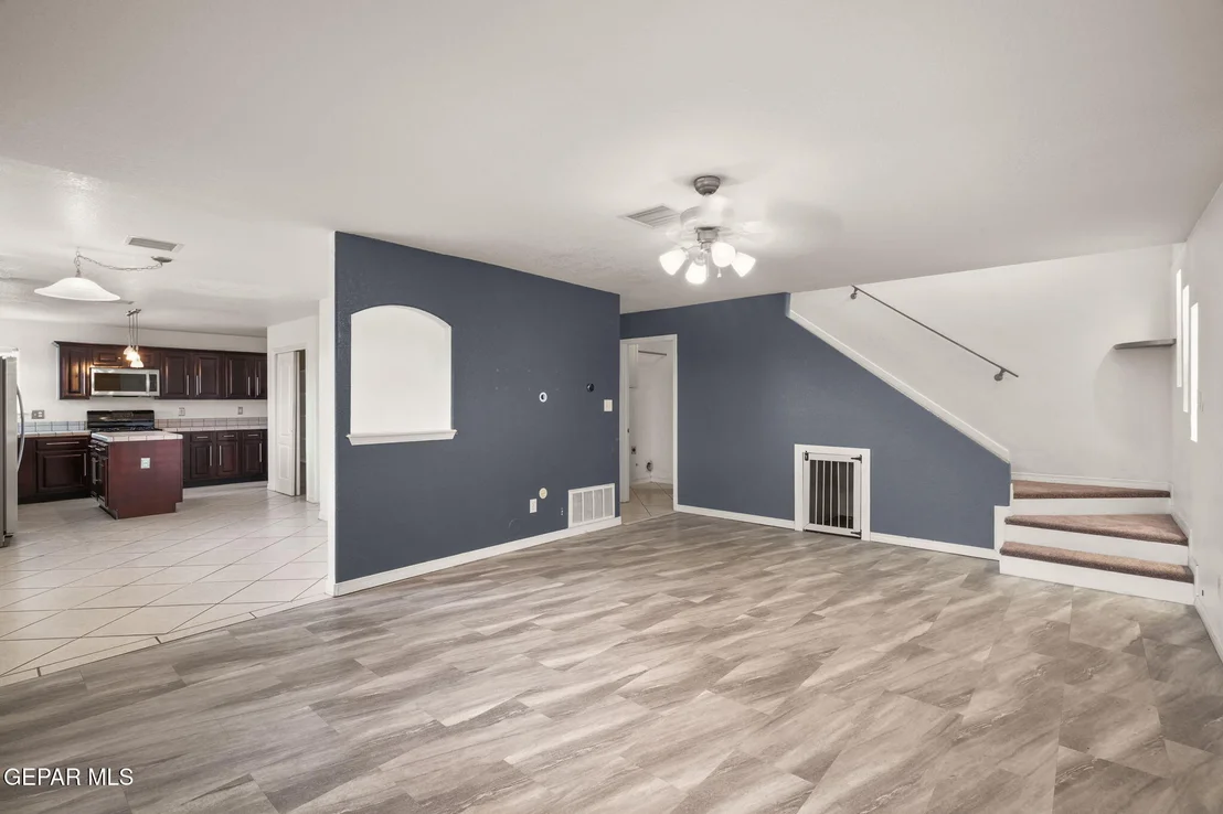Photo of 1611 PLAYA DEL SOL Street