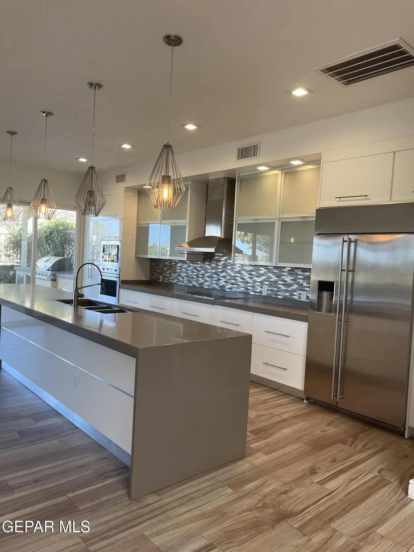 Photo of Unit 21 at 6006 Balcones Court