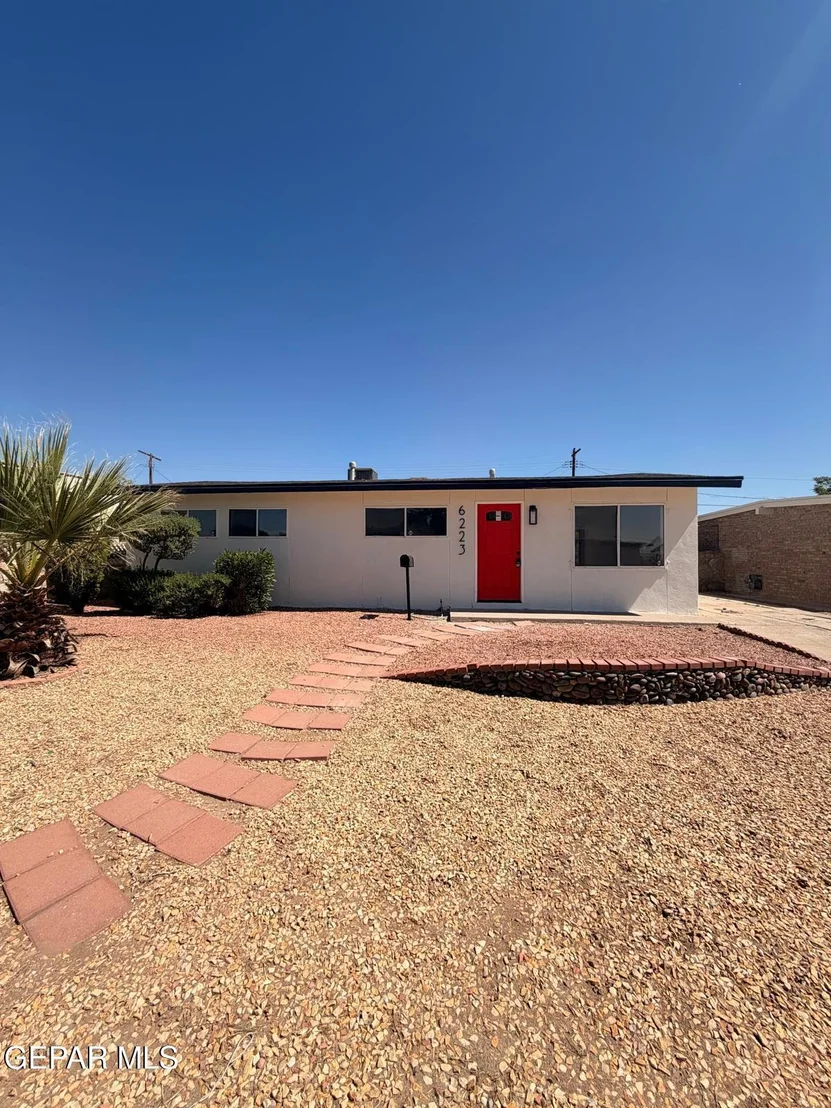 Photo of 6223 ALGONQUIN Road