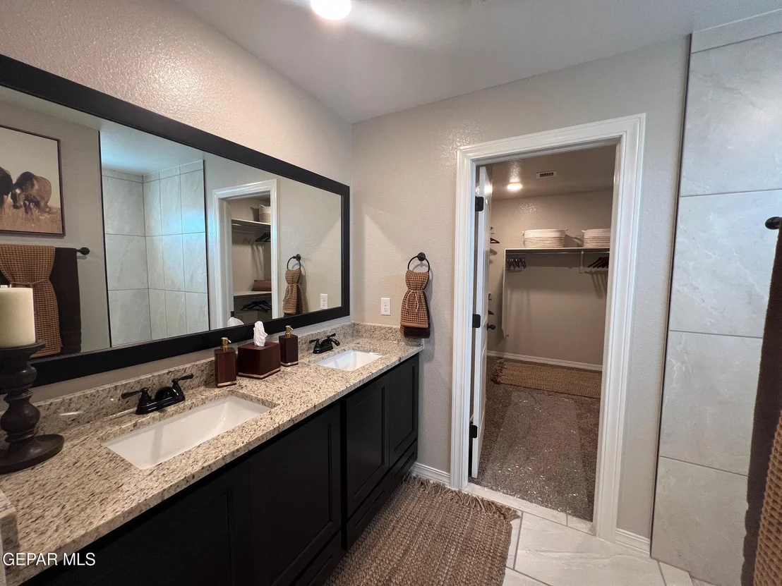 Photo of 10763 Aaron Street