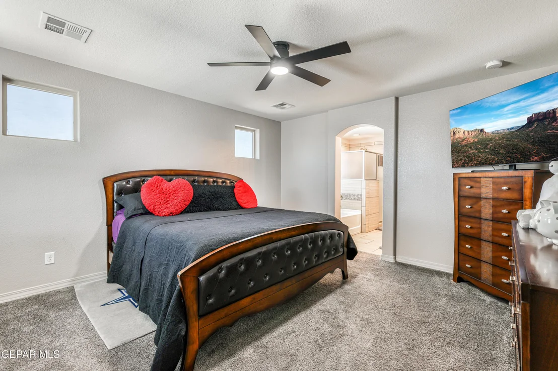 Photo of 6553 GEYSER Drive