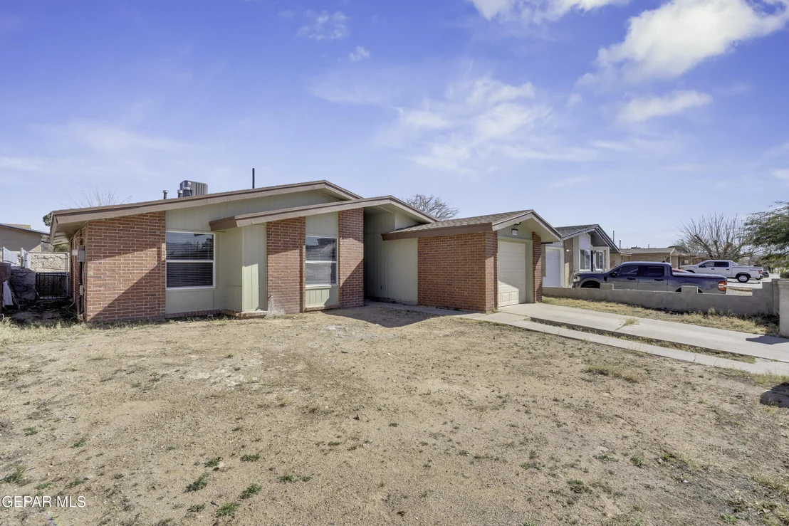 Photo of 10152 RACOON Drive