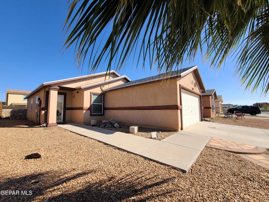 Photo of 11661 OCHRE BLUFF Lane