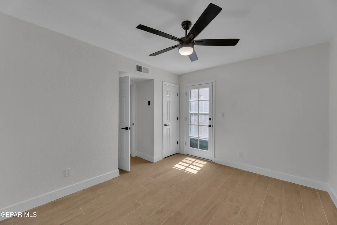 Photo of 1305 JAMES KELLEY Drive