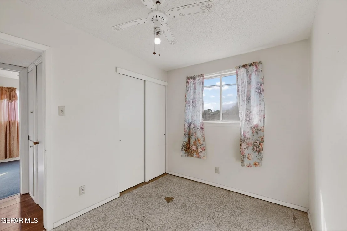 Photo of 917 MARIGOLD Way