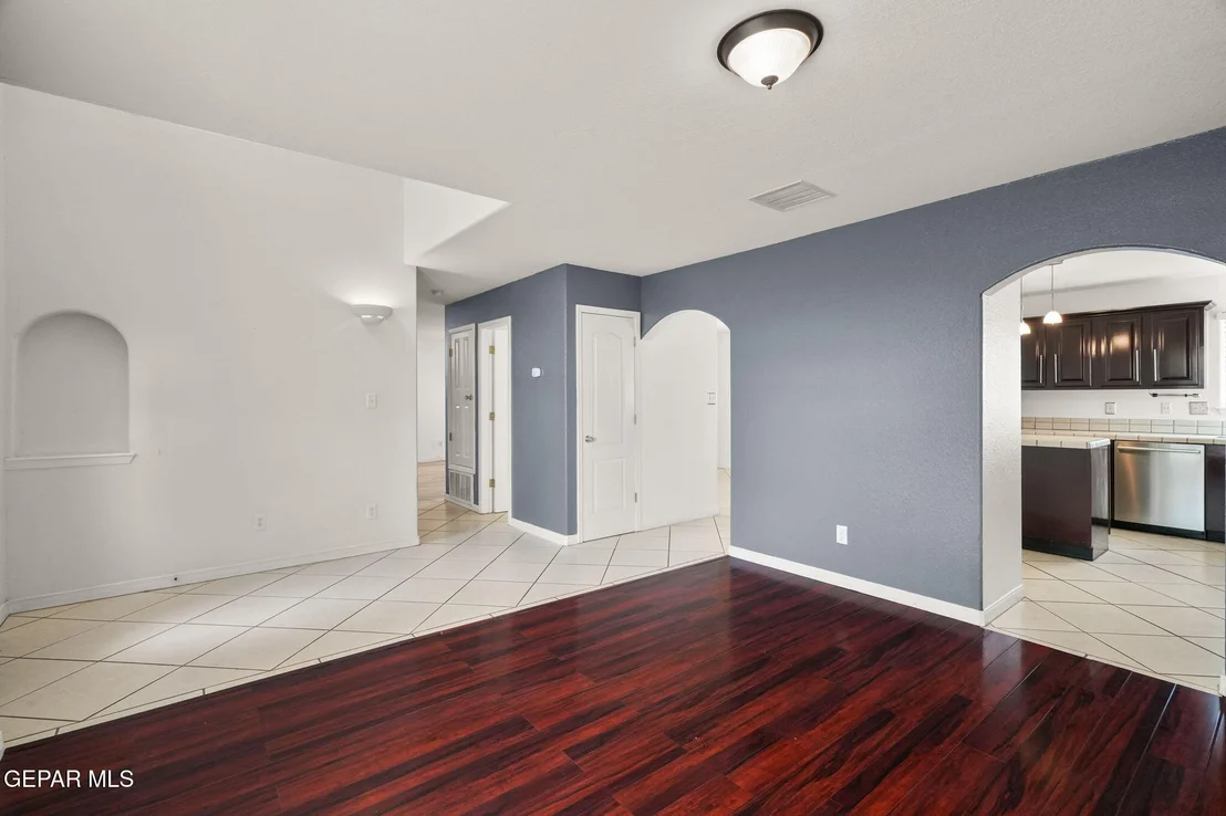 Photo of 1611 PLAYA DEL SOL Street