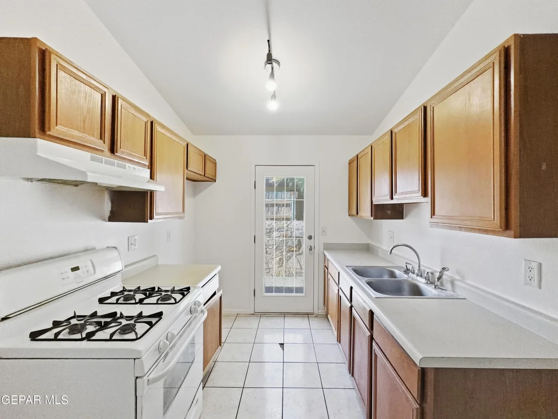 Photo of 1695 SAINT STEPHEN Place