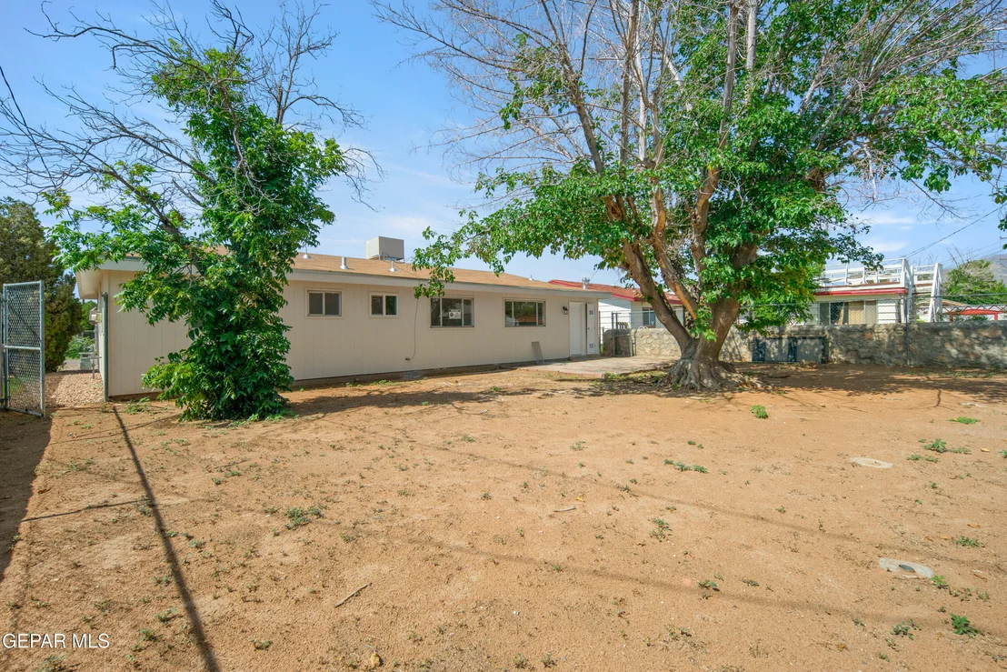 Photo of 5829 NIKE Lane