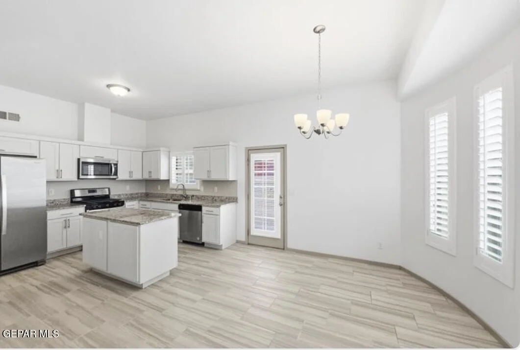 Photo of 613 CEDARWOOD Drive
