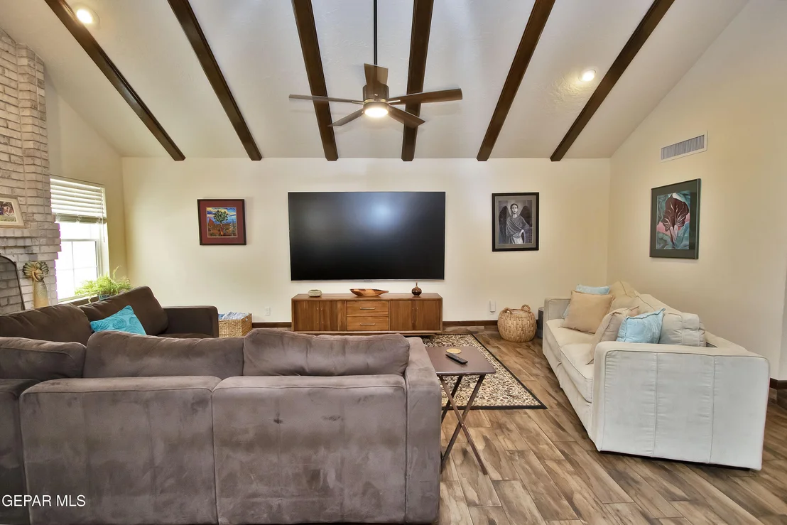 Photo of 516 QUERETARO Drive