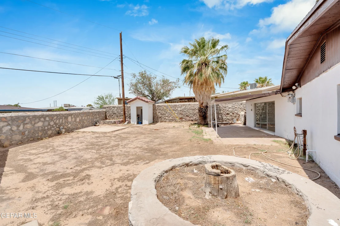 Photo of 6033 Isabella Drive