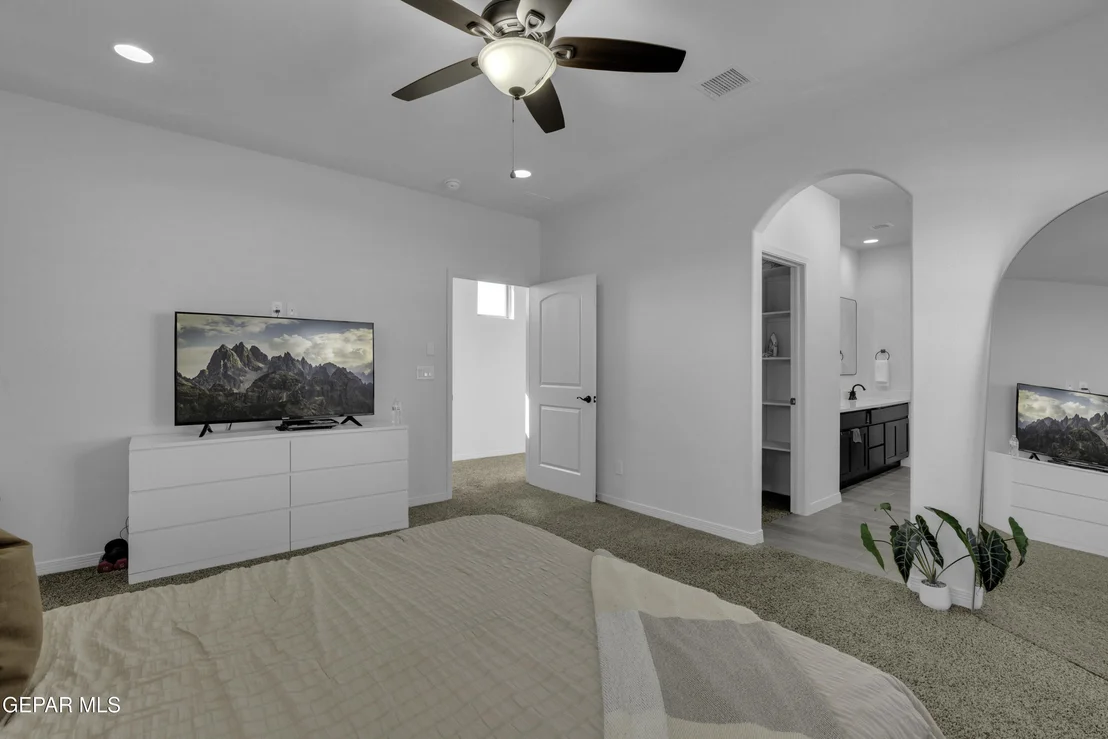 Photo of 14737 PEBBLE HILLS Boulevard