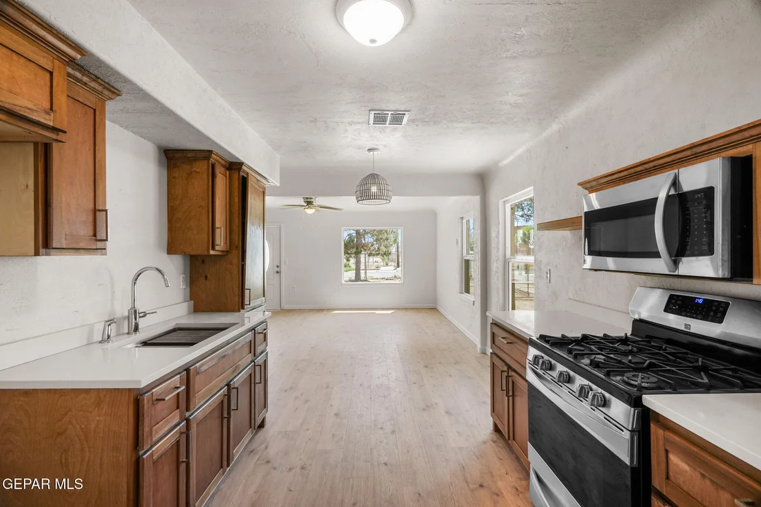 Photo of 7113 Dale Road