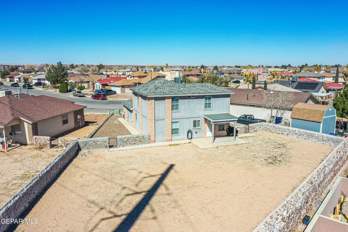 Photo of 6200 KENNETH CAPSHAW Place