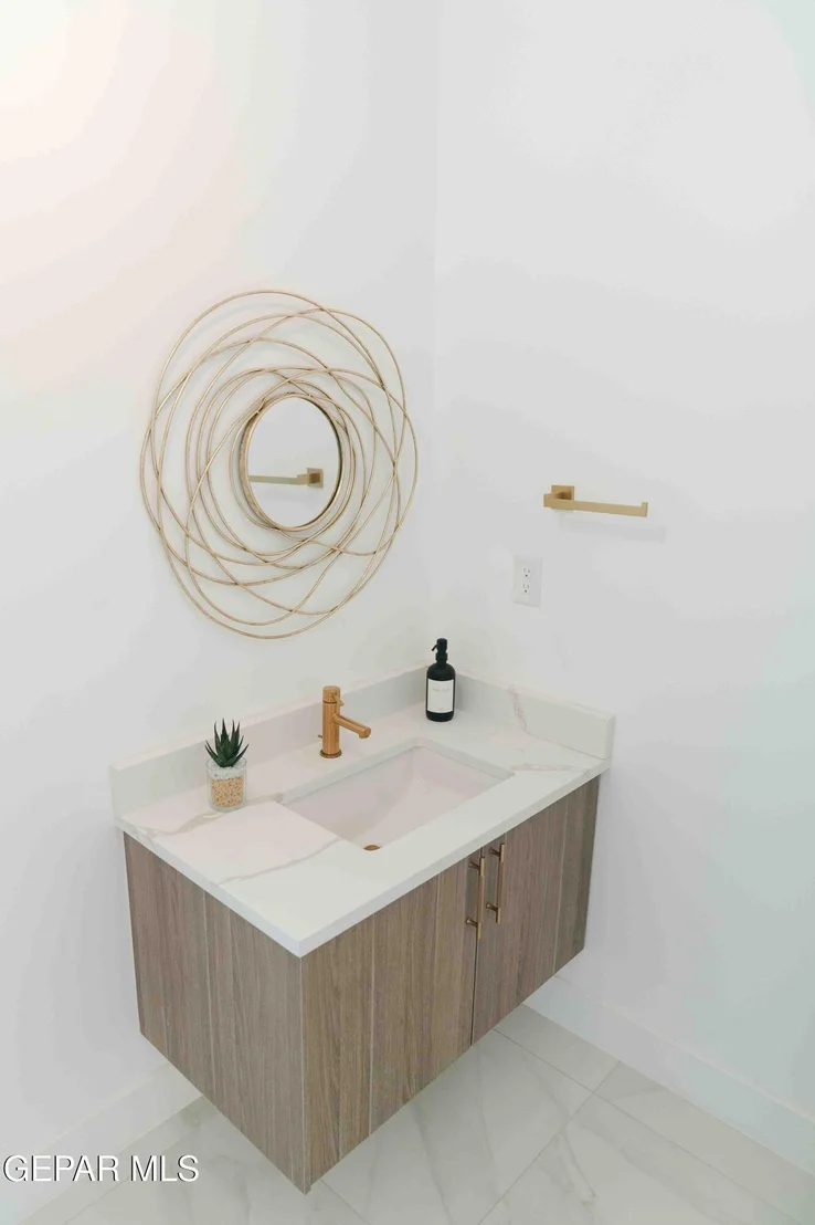 Photo of 653 BIR Circle