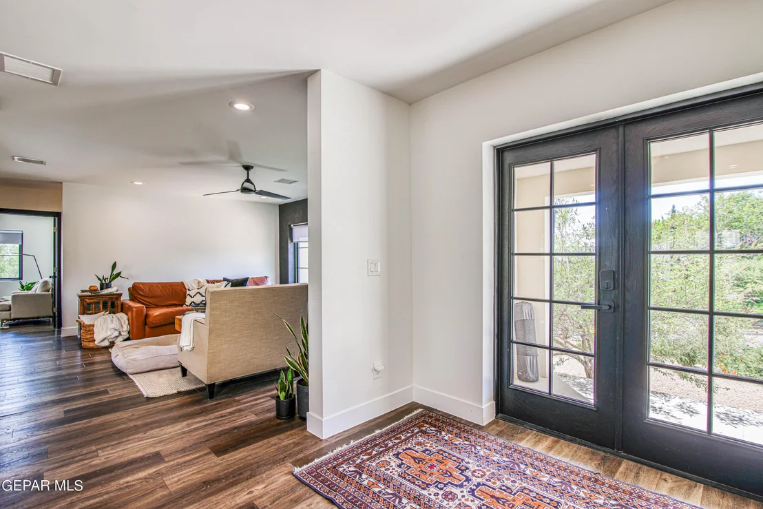 Photo of 1206 STOCKWELL Lane