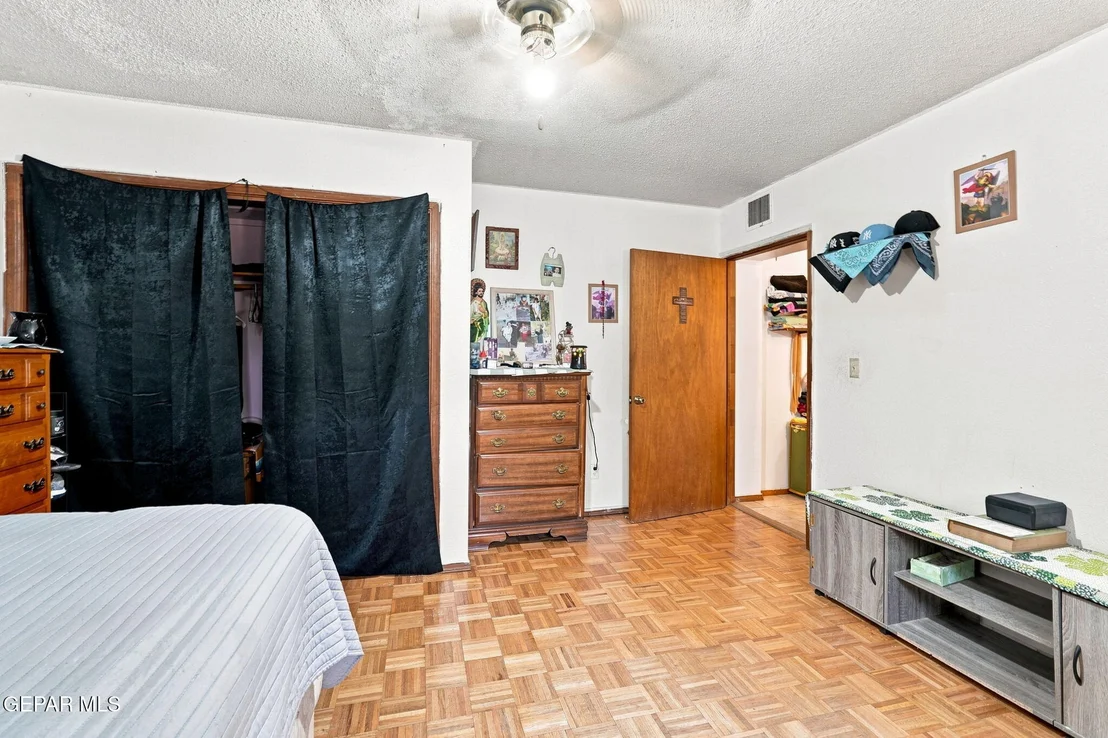 Photo of 8109 Doniphan Drive