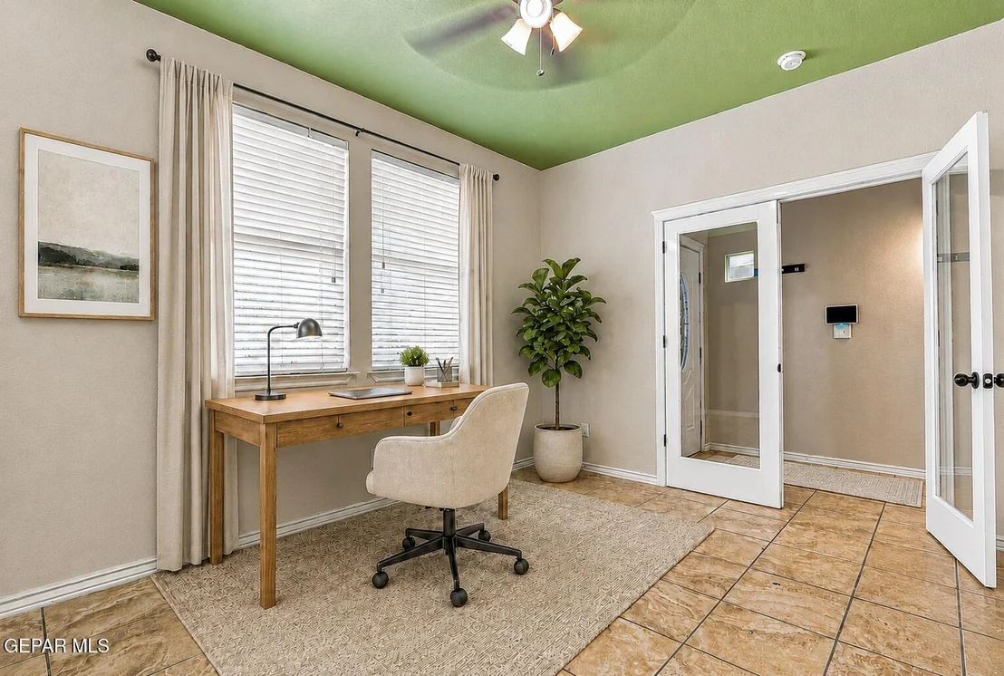 Photo of 2424 Playa