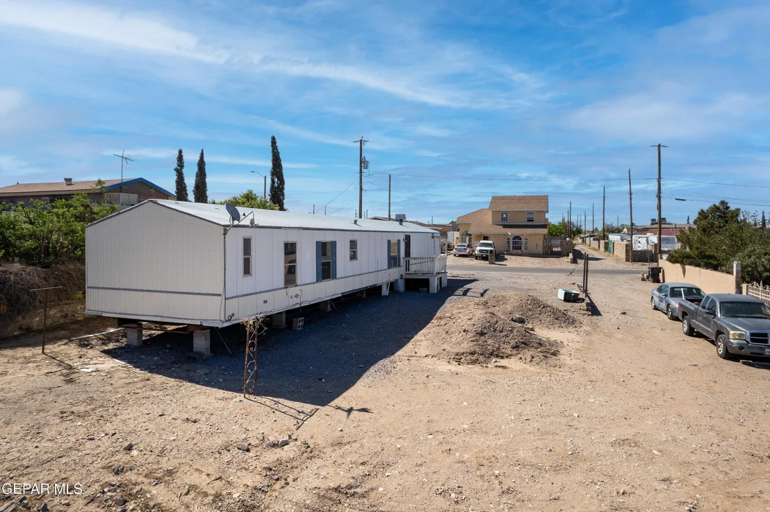 Photo of 1417 Coach Road