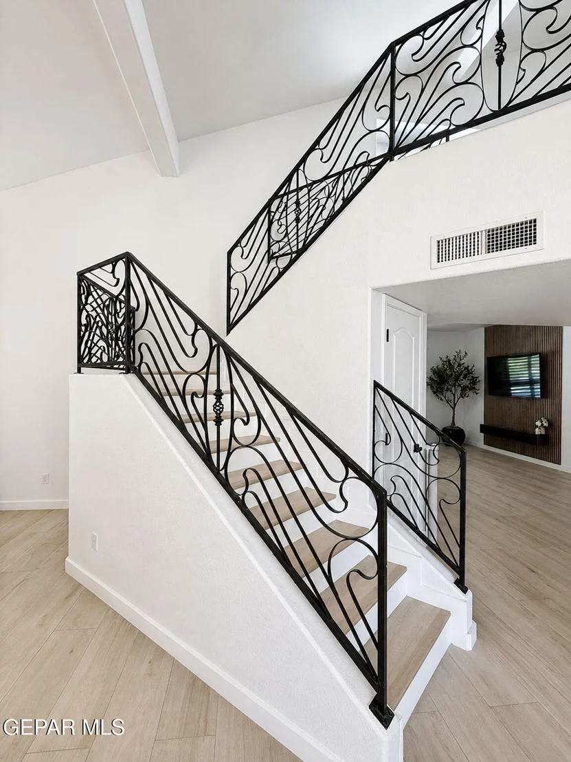 Photo of 6633 WIND RIDGE Drive