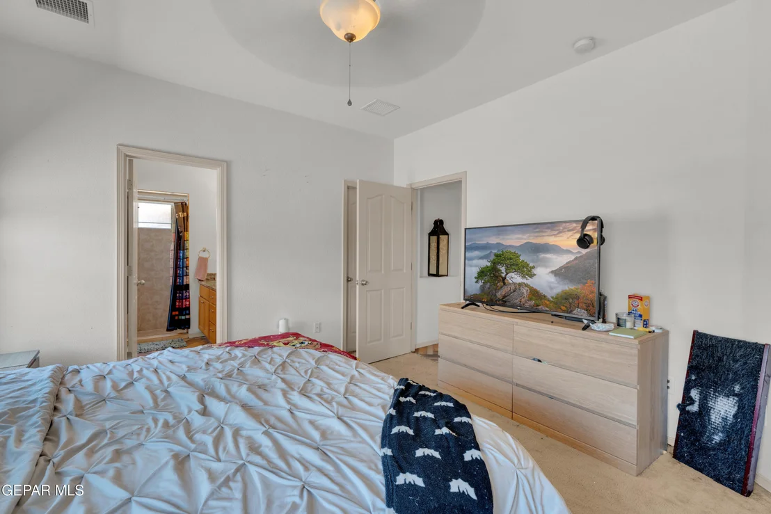Photo of 11328 ROBERT LENNOX Drive