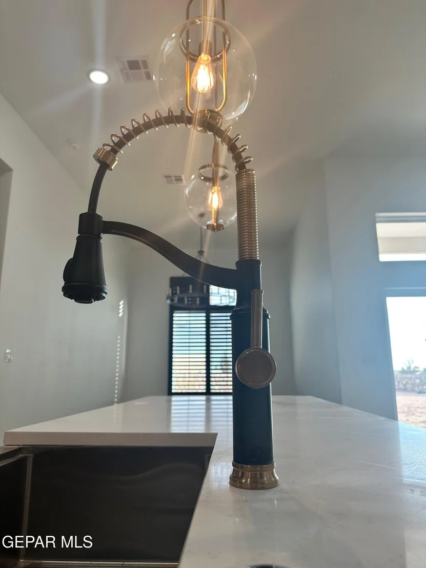 Photo of 941 NAYLAND Place