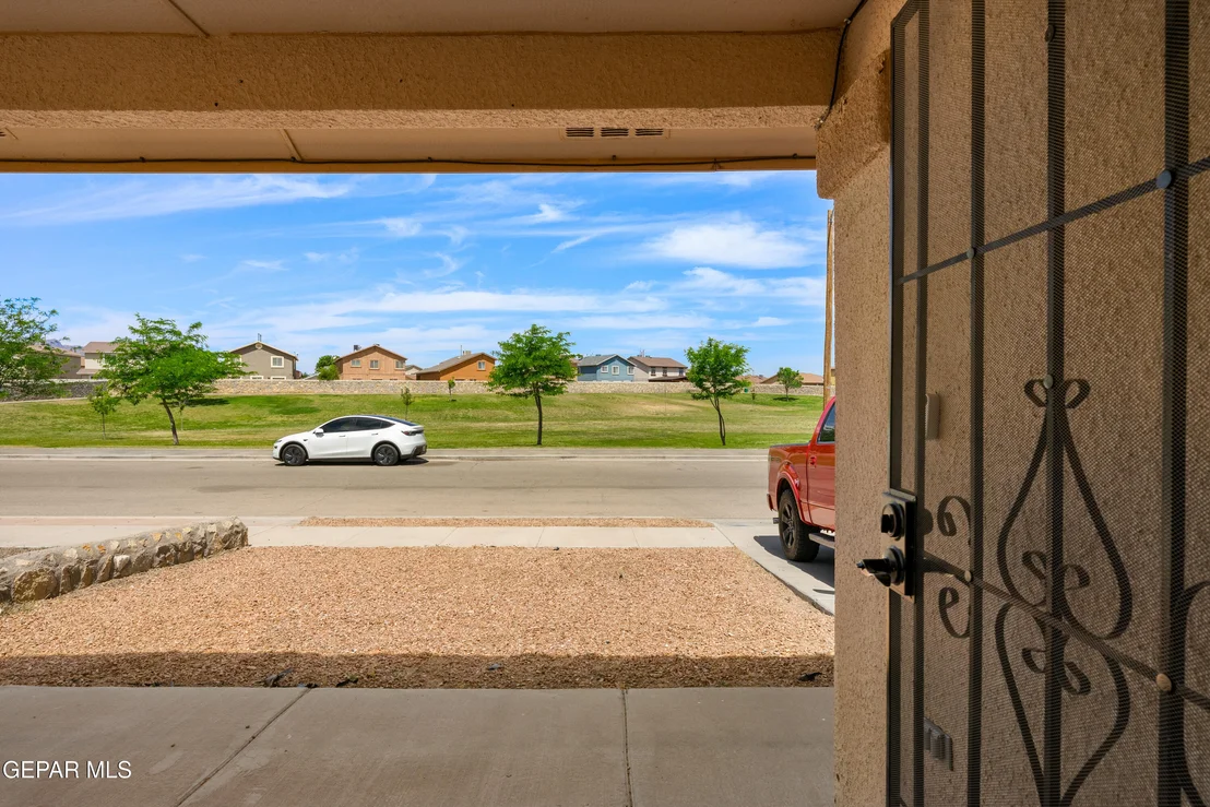 Photo of 11916 AUBURN SANDS Drive